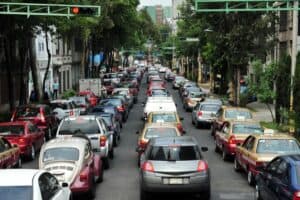 la-historia-de-uber-y-como-logro-mover-al-mundo-con-un-clic