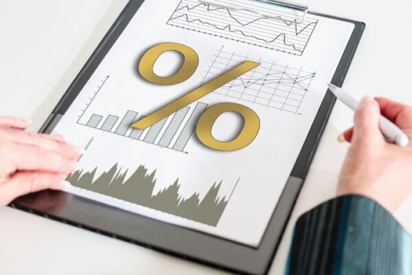 Interés ¿Qué es y cómo influye en tu Crédito empresarial?