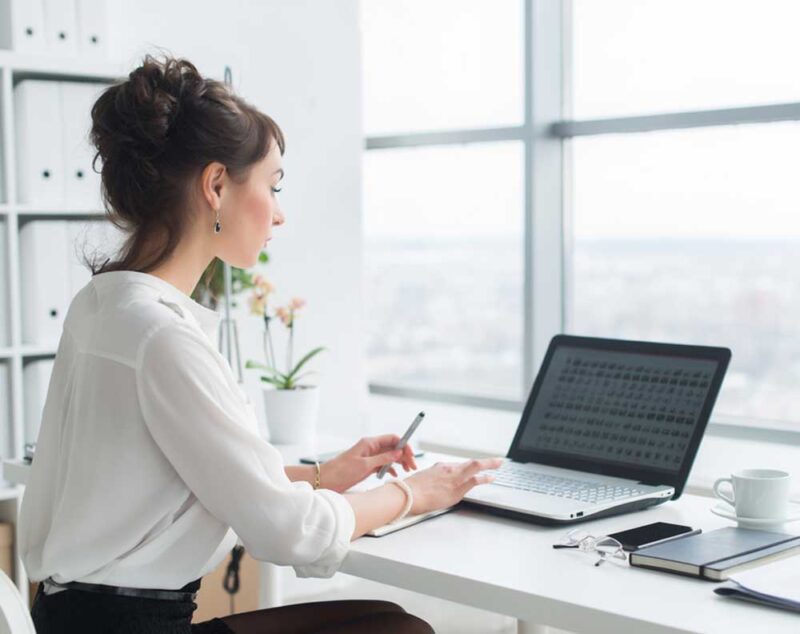 ¿Cómo elegir el mejor crédito en línea para un negocio?