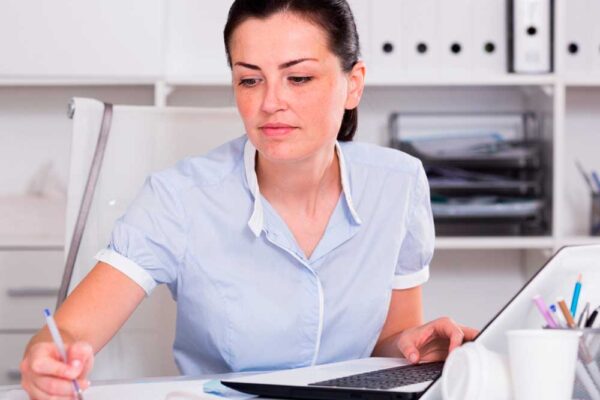 ¿Por qué invalida el SAT tus facturas?