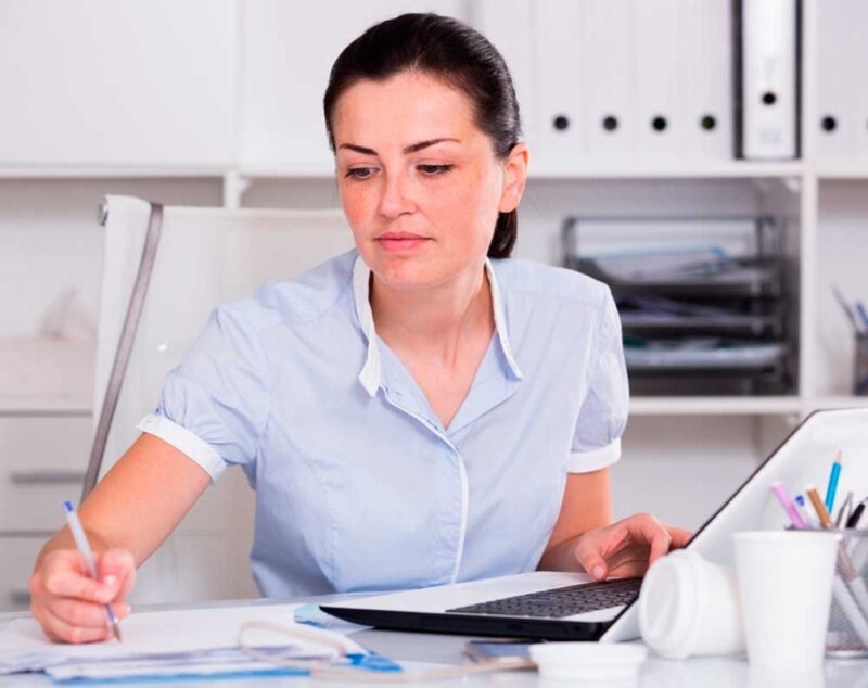 ¿Por qué invalida el SAT tus facturas?