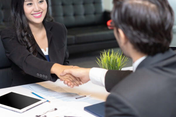 ¿Hay sanciones por tener un trabajador sin contrato?