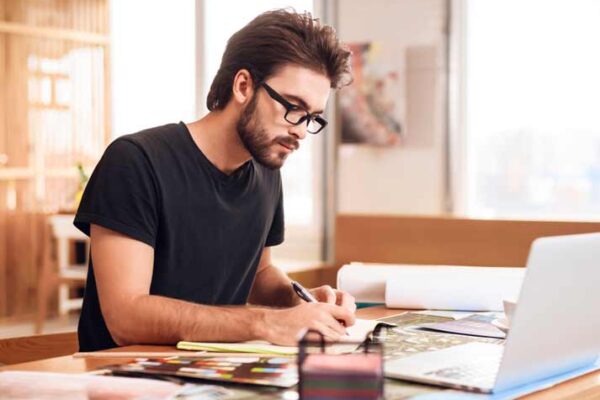 ¿Tarjeta de crédito o crédito pyme? Qué es mejor para tu negocio