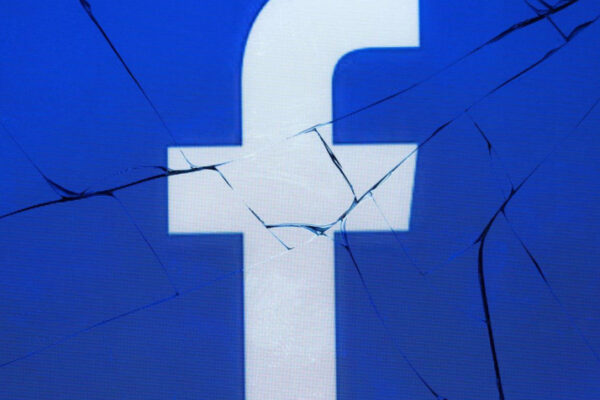 ¿IA detrás de la caída mundial de Facebook? 17 ¿IA detrás de la caída mundial de Facebook?