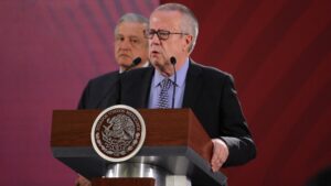 Renuncia de Carlos Urzúa golpea la economía mexicana