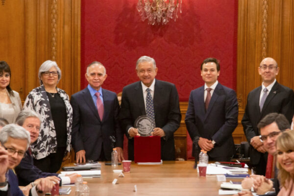 AMLO promete más apoyo del Gobierno para Pymes 5 AMLO promete más apoyo del Gobierno para Pymes