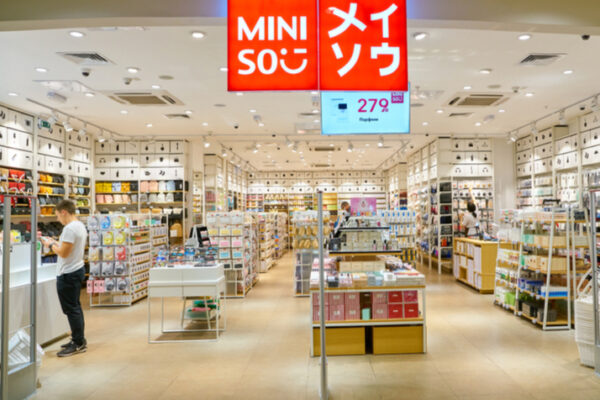 Grupo Sanborns, de Carlos Slim, compra el 33% de Miniso