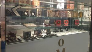 roban-casa-de-la-moneda-de-mexico-en-reforma