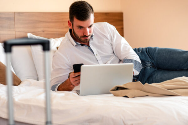 ¿Cuánto pierde tu empresa si los empleados no comprueban viáticos? 24 ¿Cuánto pierde tu empresa si los empleados no comprueban viáticos?