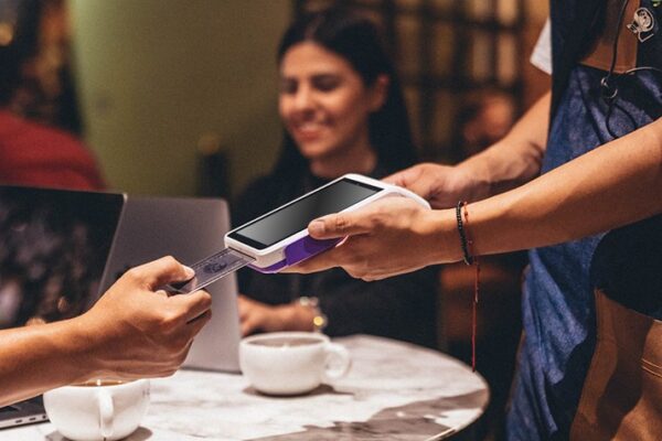 Qué es y cómo funciona una terminal de pago
