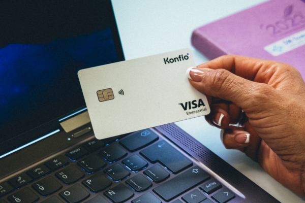 ¿Para qué sirve una tarjeta de crédito empresarial?