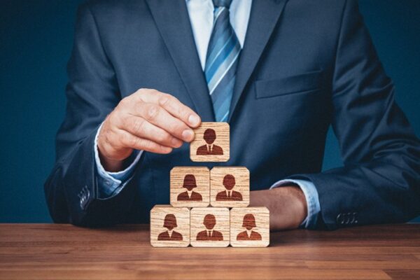 Qué son las empresas multinivel y cómo funcionan: Ventajas y desventajas