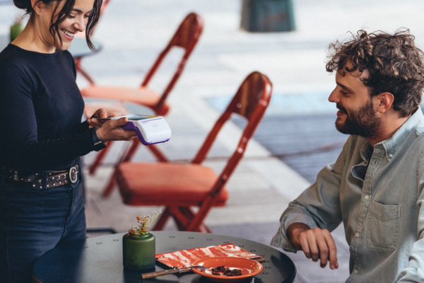 Por qué cada restaurante necesita una terminal de pagos