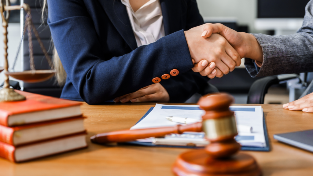 Qué papel tiene un notario en la formalización y crecimiento de una empresa