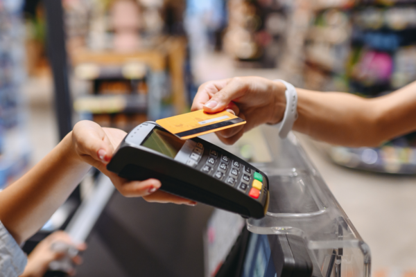 Pagos sin contacto en México: beneficios para las tienditas y vendedores independientes