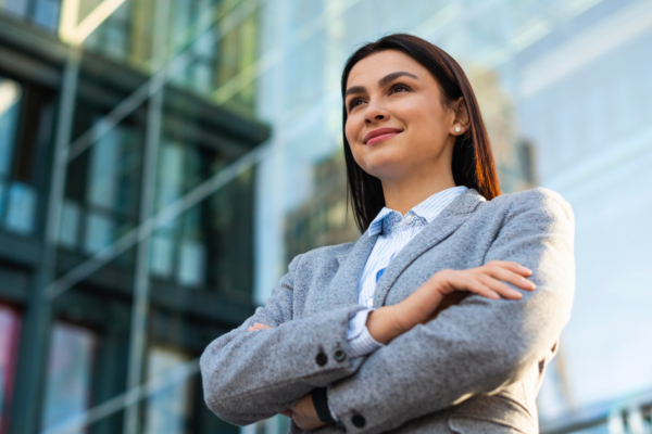 Mujeres dueñas de pymes pagan 126% más a sus empleados que los hombres