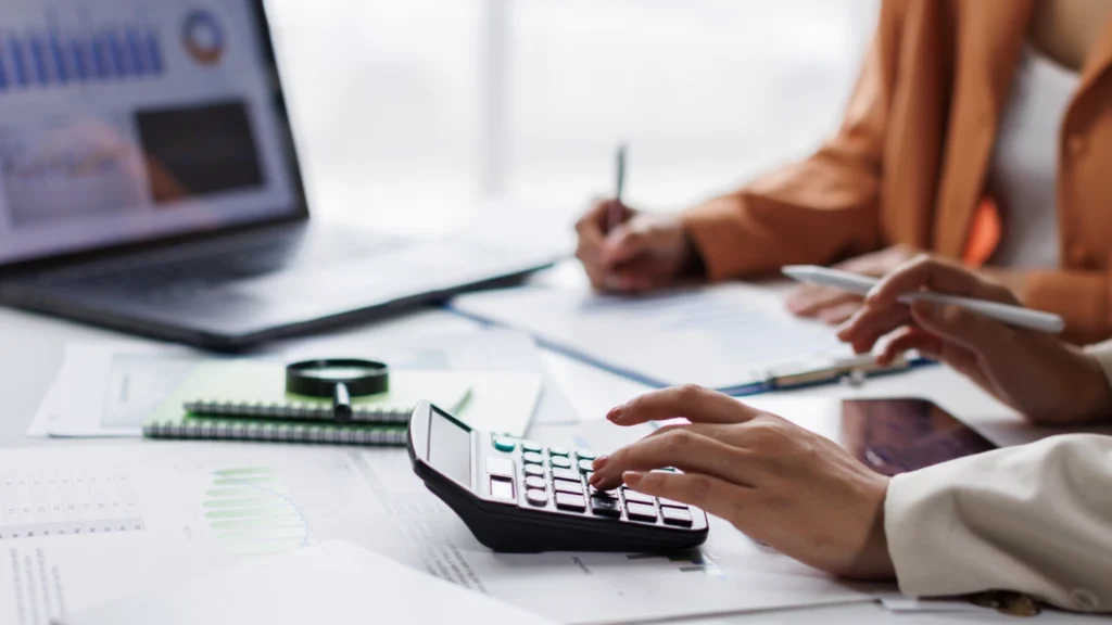 SAT perdonará multas y recargos en 2026: quién aplica y cómo hacerlo